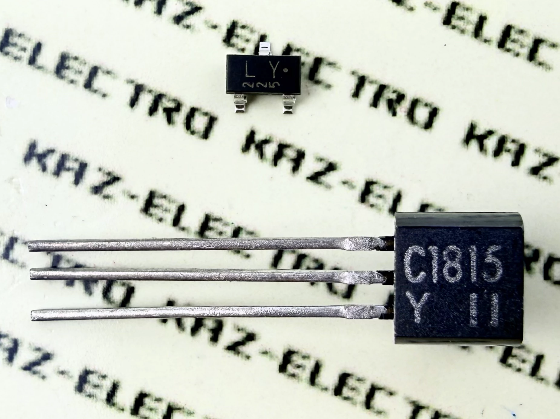 2SC2712-Y (SOT-23) and 2SC1815-Y (TO-92) — same die, different packages